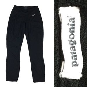 PATAGONIA Women’s Midweight Baselayer Crop Pant Black XS